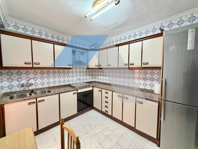 Piso en venta en el barrio de los ángeles, Alicante — 13