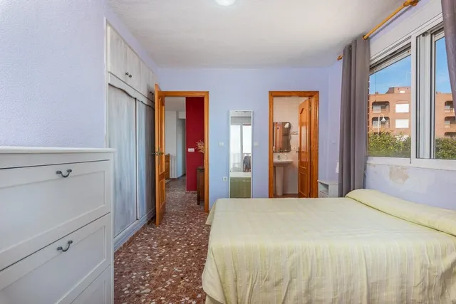 CHALET EN PRIMERA LINEA EN PLAYA GUARDAMAR 6 HABS — 20
