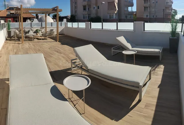 Chalet de lujo 2hab nueva Torrevieja con solarium y garaje — 5