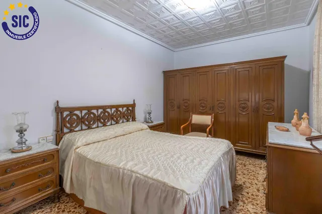 Amplio piso de 4 hab. en Avda. al Vedat, muy luminoso — 15