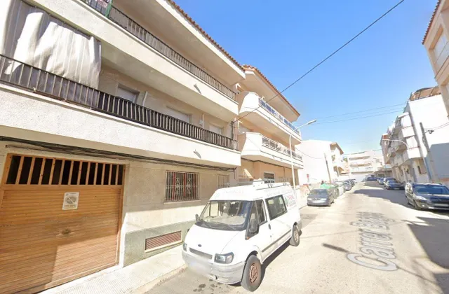 Se vende piso OKUPADO en Calafell (Tarragona)