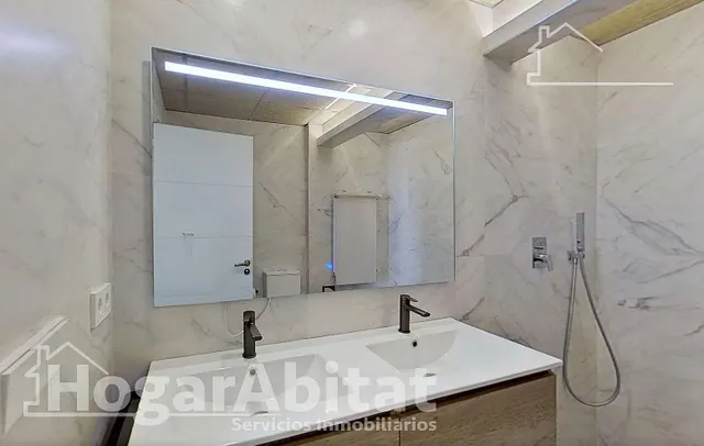 ¡CASA ESPECTACULAR! AMPLIA Y REFORMADA CON DOS VIVIENDAS INDEPENDIENTES Y VISTAS DESPEJADAS — 42