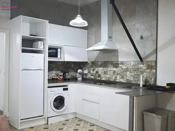 VIVIENDA PARA ENTRAR A VIVIR EN PLENO CENTRO DE LA CIUDAD.-CERCA DE LA CATEDRAL — 7