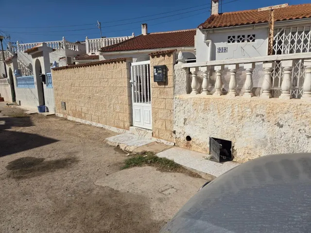 OPORTUNIDAD EN TORREVIEJA — 9