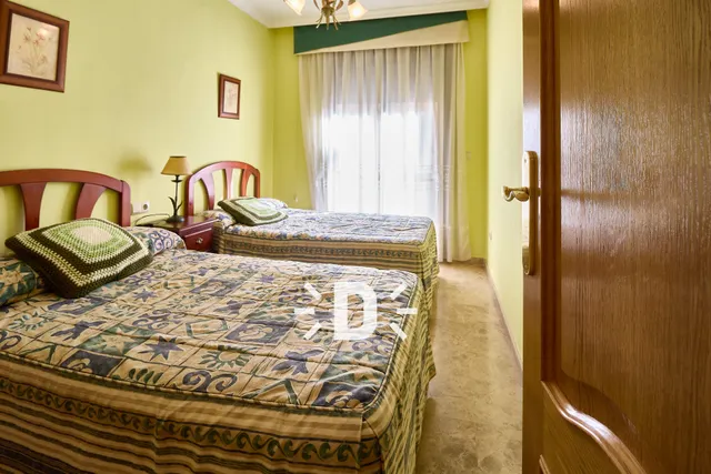 SE ALQUILA BONITA VIVIENDA EN BENETUSSER — 14
