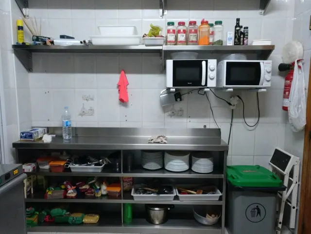 BAR RESTAURANTE ZONA POLIGONO TORAL DE LOS VADOS — 13
