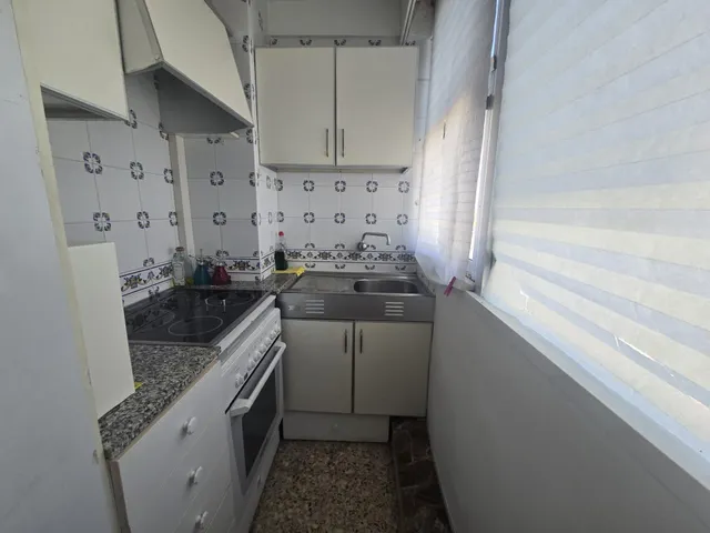 Se vende estudio en Avenida Comunidad Valenciana, Benidorm — 10