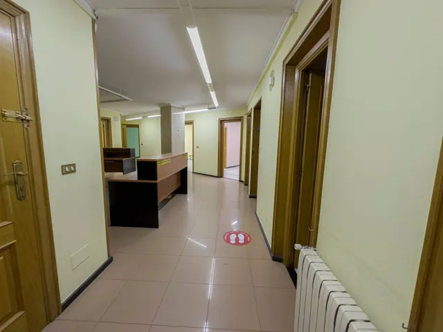 Primera Planta en Venta en Calle de la Reina — 21