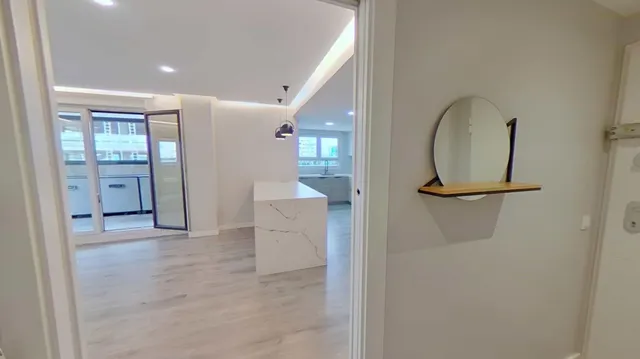 ¡SE ALQUILA!! Impresionante vivienda de tres habitaciones con terraza de 50m2 en la zona de La Garena. — 3