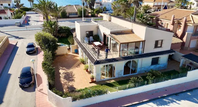 Villa 9 habitaciones 379m² en venta - Playa de las Gaviotas- - foto 3