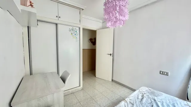 CUARTO PISO CON ASCENSOR - 4 habitaciones - VIRGEN DEL REMEDIO — 24