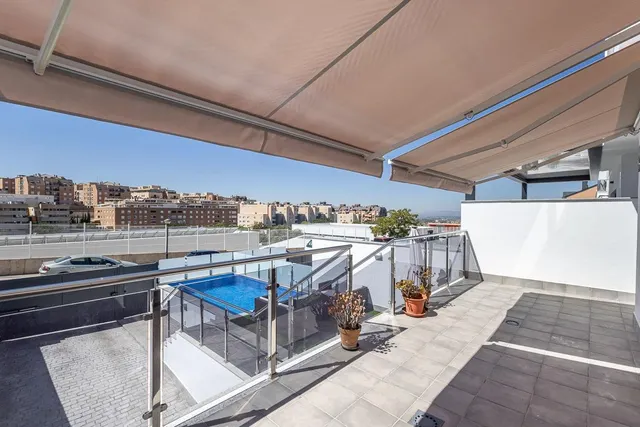 Vivienda de lujo en Urbanización SERRALLO HILLS. — 39
