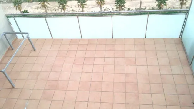 FANTASTICO ATICO EN EL PAU — 9