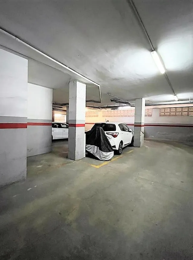 Parking en venta en Viladecans — 3