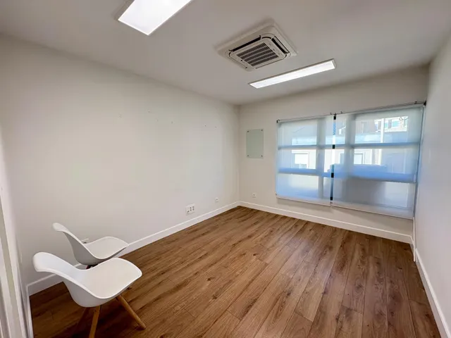OFICINA NUEVA EN PLENO CENTRO DE PONFERRADA — 5