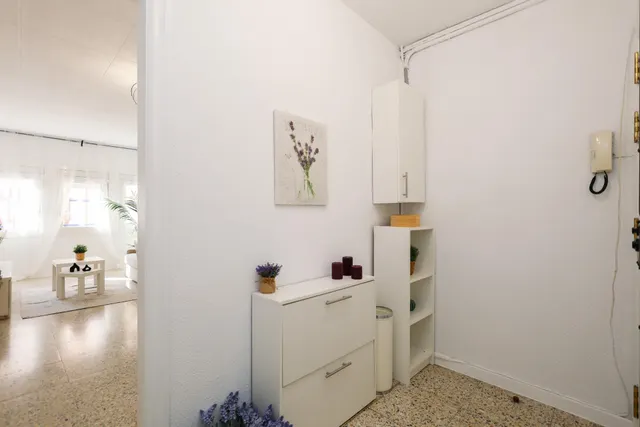 Piso en Venta en La Marina del Port - Oportunidad Única por €249,000 — 8