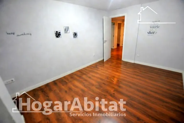 ¡REFORMADO! EXTERIOR CON ASCENSOR, BALCÓN Y TERRAZA — 16