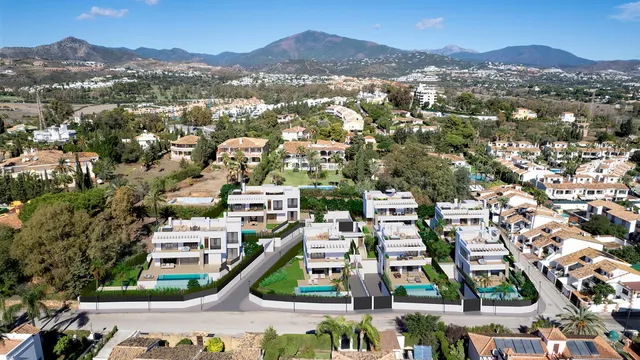 Chalet 3 habitaciones 245m² en venta - Costa Del Sol - foto 2