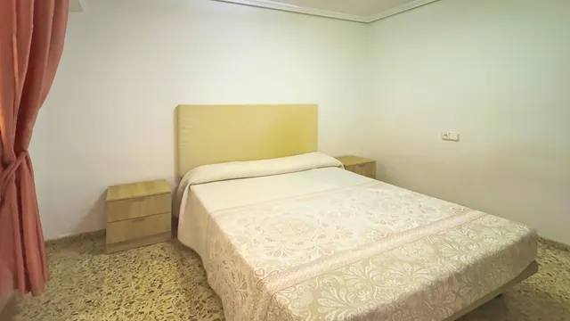 Piso en venta en Calle de Tomàs Ortuño — 13