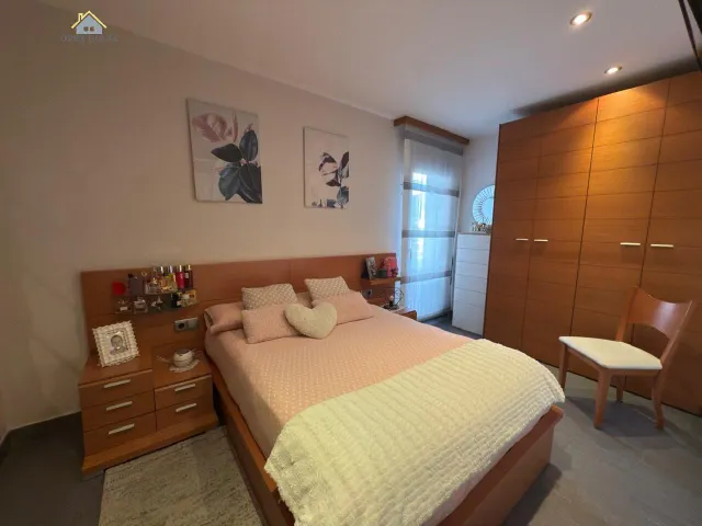 Bonito piso en venta en la Seu d'Urgell, edificio moderno con Box individual para dos coches. — 10