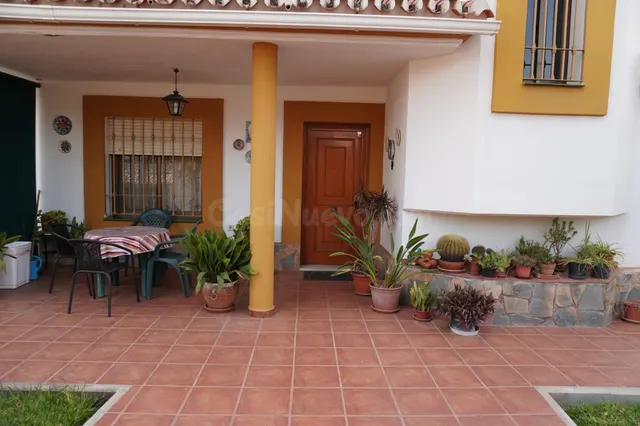 Casa-Chalet en Venta en Málaga Málaga MIRAFLORES DEL PALO - foto 2