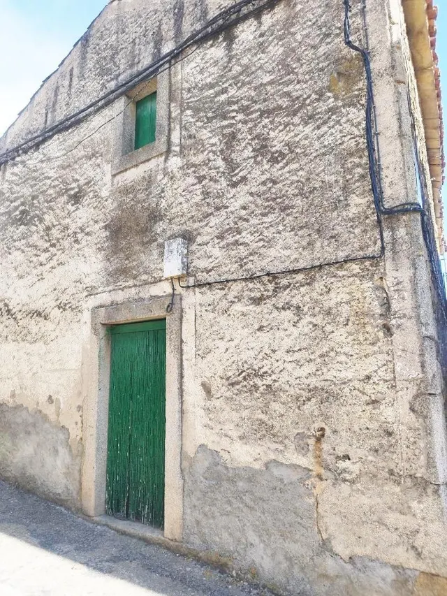 Urbis te ofrece una casa en venta en Saucelle, Salamanca. - foto 3