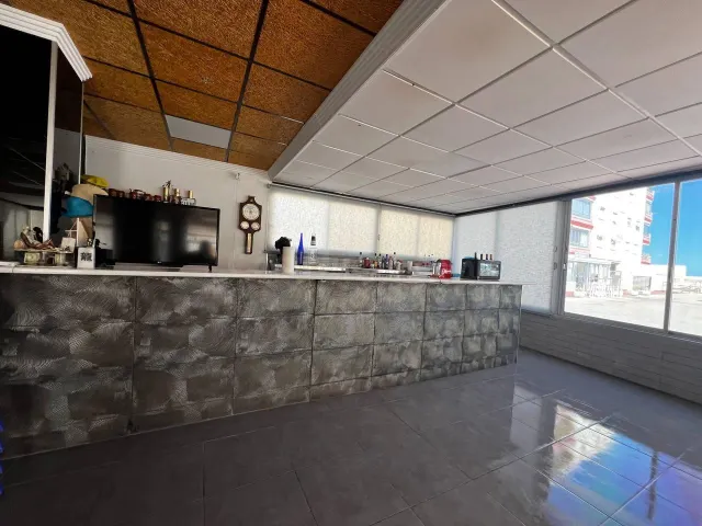 Local comercial 127m² en venta - Playa tavernes - foto 4