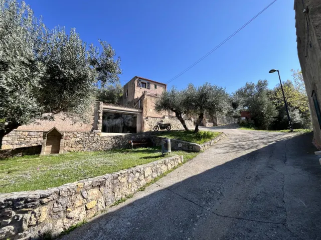 Casa 3 habitaciones 237m² en venta - Pirineo de girona - foto 2