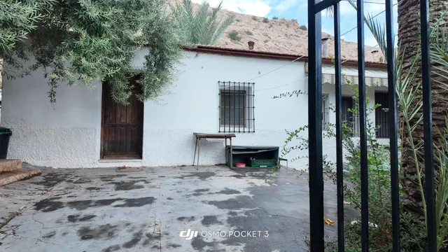 Casa con Piscina Privada y Amplias Posibilidades de Ampliación en Orihuela — 8