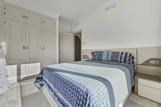 Chalet 5 habitaciones 307m² en venta - Marbella — 17
