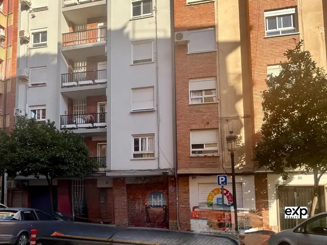 El lienzo en blanco para el negocio que tienes en mente — 14