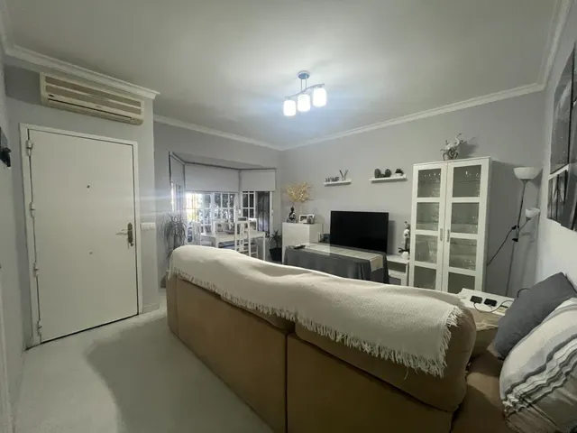 UNIFAMILIAR EN PLANTA BAJA CON TRES PATIOS, AZOTEA Y GARAJE LISTA PARA ENTRAR A VIVIR — 27