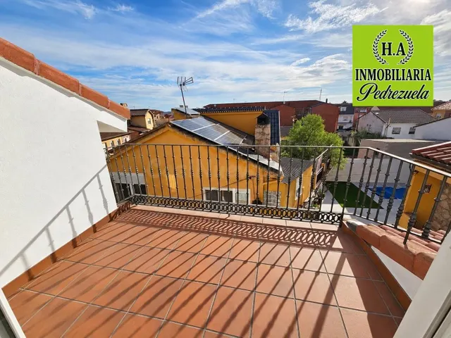 APARTAMENTO CON TERRAZA EN PEDREZUELA !!! - foto 3