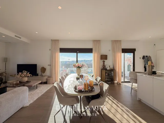 Villa moderna con sótano y piscina privada en venta en Finestrat - Benidorm — 19