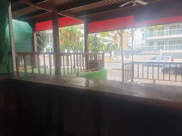 Local / Salón de fiestas en ZONA TURISTICA - — 26