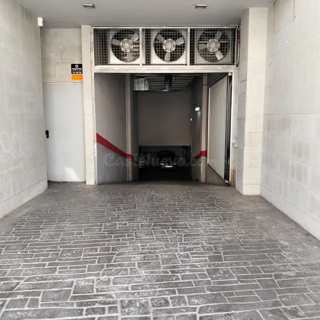 ¡Oportunidad Única! Garaje en Venta en Elda por solo €13,500 - foto 3