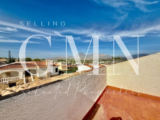 EXCELENTE VILLA EN ESQUINA EN ALBIR | MÁS PRIVACIDAD, LUZ Y GRAN POTENCIAL — 46