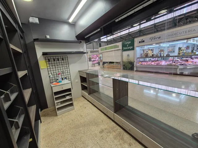 SE VENDE LOCAL COMERCIAL EN PETRER: OPORTUNIDAD ÚNICA — 14