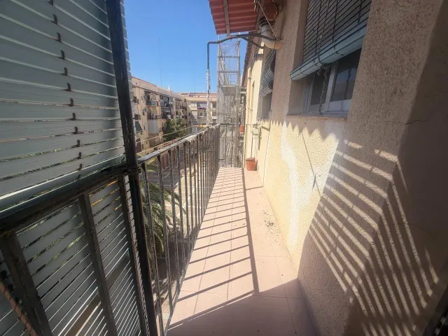 Amplia vivienda con trastero y dos balcones en El Cabanyal — 18