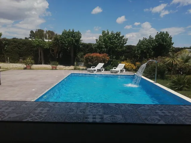 Chalet, vistas al mar, piscina y gran terreno de 1650 metros - foto 4