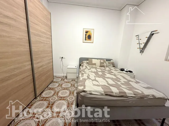¡UBICACIÓN IDEAL! BAJO ACOGEDOR Y LUMINOSO CON TERRAZA Y TRASTERO — 29