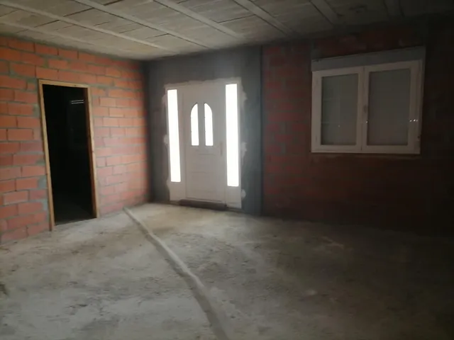 OPORTUNIDAD CHALET EN CONSTUCCION EN VILLAFRANCA DEL BIERZO — 44