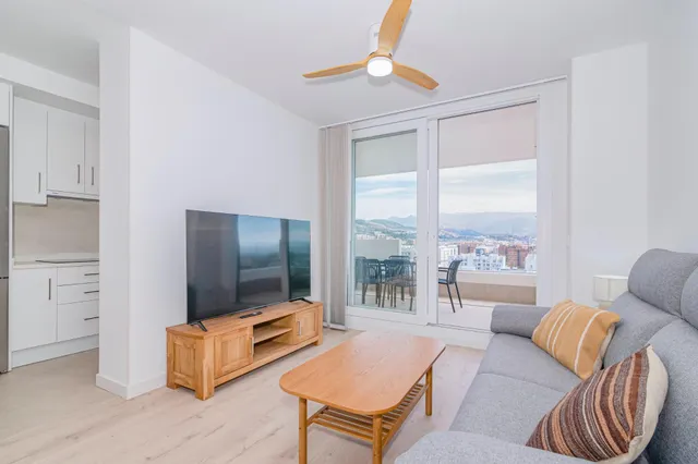 Apartamento premium de gran calidad de 1 dormitorio en torre noga del barrio de albayda con una terraza con vistas panoramicas — 12