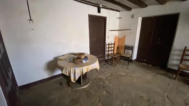 Gran Casa  para rehabilitar en pueblo tranquilo del pirineo — 7