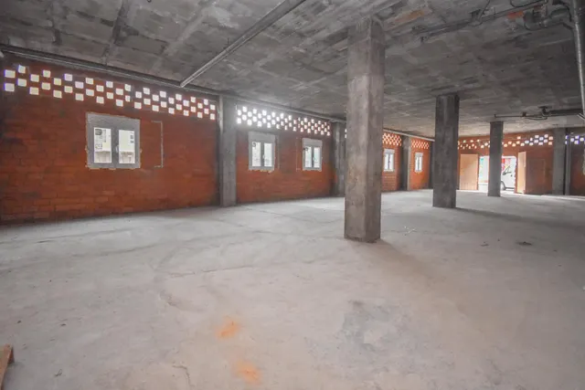 ESPACIOSO LOCAL DE 162 M2 EN LA BARCALA — 16