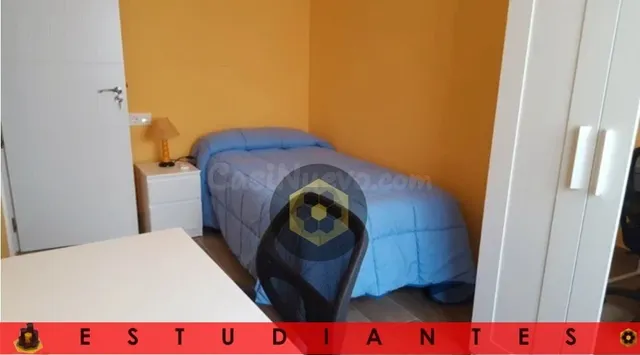 EST/ Bonito piso ESTUDIANTES de TRES dormitorios en Plz. Tor - foto 2