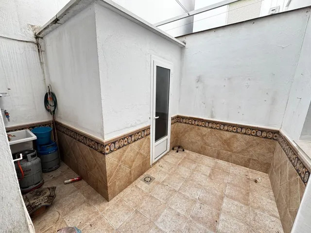 Excepcional Casa con Porche y Patio en Zona Alameda! — 12