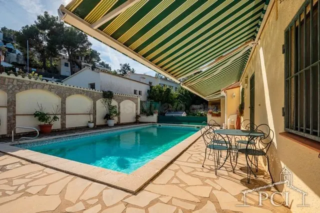 ALQUILER TURÍSTICO - Casa con piscina privada en Pals - foto 5