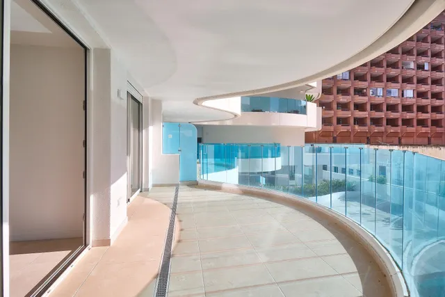 Apartamento  de 2 dormitorios y 2 baños , a estrenar en  pleno centro de Fuengirola. — 13