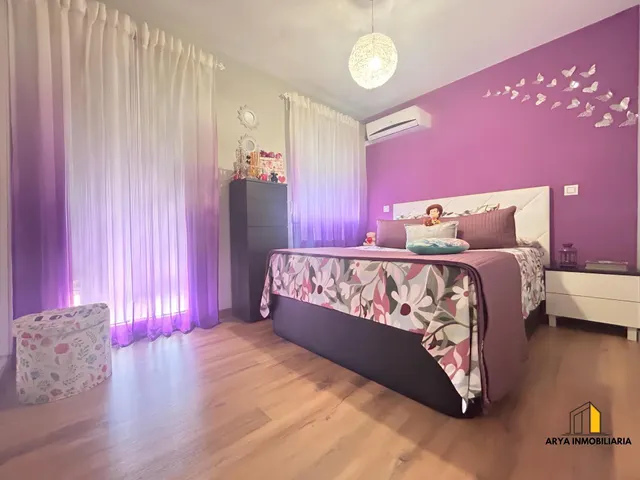 CHALET ADOSADO TOTALMENTE REFORMADO · CALIDAD, LUZ Y CONFORT — 12
